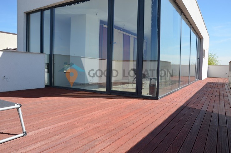 Modern, bright, fresh villa on Iancu Nicolae Street