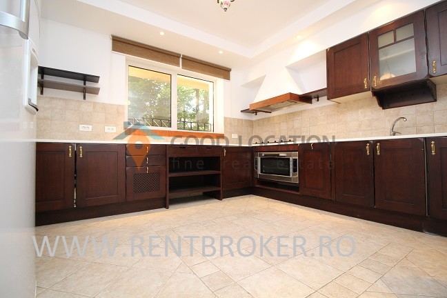 Spacious family villa in Pipera – V0187PI