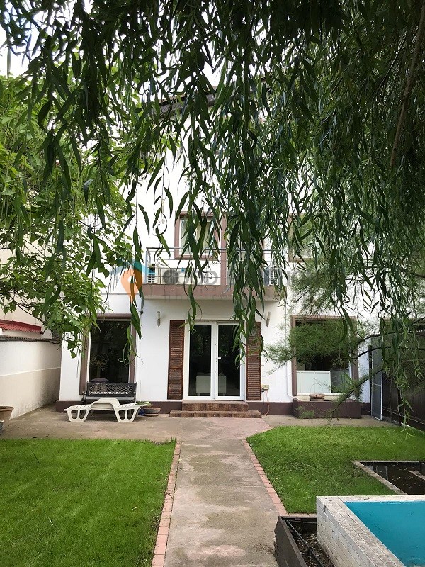 Beautiful villa on Pipera-Tunari Road – V0002PI3