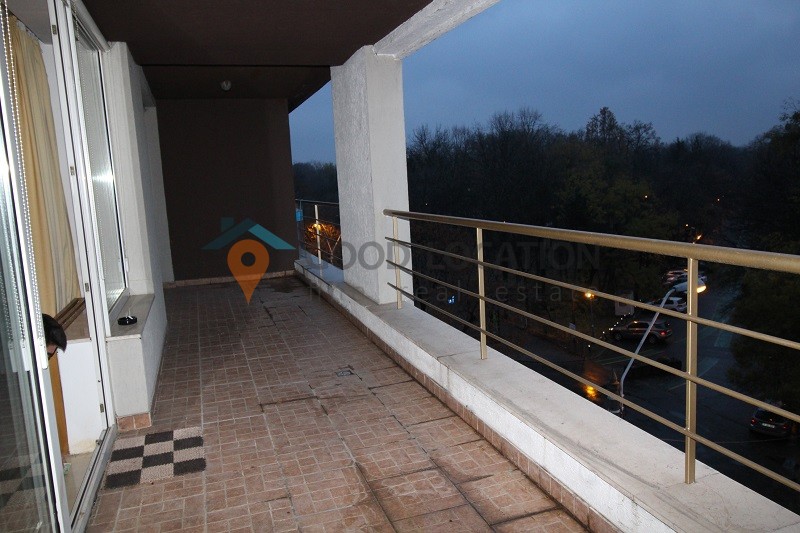 Apartment with a beautiful view to Herastrau Park – A0094HE3