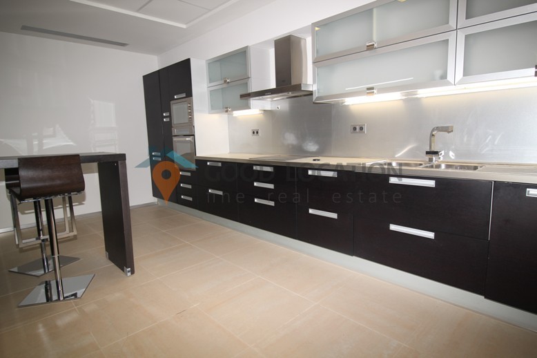 Gorgeous 4 bedroom apartment for rent in Herastrau A0024HE4