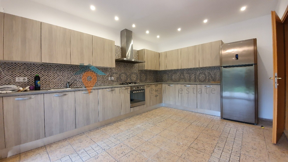 Spacious Villa in Pipera area – V0040TU